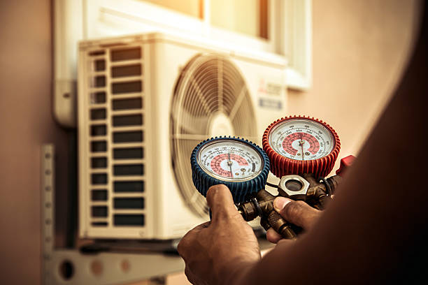 Professional Ductwork Repair technician working in Eunice, LA